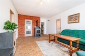 Prodej bytu 4+1 99 m2, pozemek 388 m2, cena 3300000 CZK / objekt, nabízí 