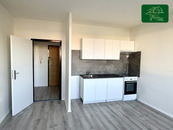 Prodej bytu 1+1+L v České Lípě - okrajová část sídliště Lada, cena 2390000 CZK / objekt, nabízí 