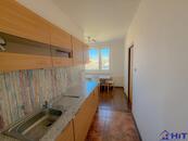 Pěkný byt 4+1/L ul. Budovatelů, cena 17000 CZK / objekt / měsíc, nabízí