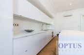 P1 Staré Město, Dušní ul., unikátní byt 5 + k.k., balkon, 192 m2, privátní wellness s bazénem, cena 125000 CZK / objekt / měsíc, nabízí 