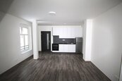 Pronájem bytu 1+kk po rekonstrukci, ul. Kateřinská, cena 10990 CZK / objekt / měsíc, nabízí 