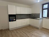 Pronájem nového bytu 3kk (66 m2) po kompletní rekonstrukci - Liberec, ul. Americká, cena 19000 CZK / objekt / měsíc, nabízí LeoReal