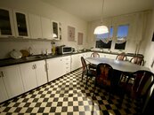 Prostorný dvougenerační byt 4+1 s balkonem a výhledem na Ještěd - skvělá lokalita u centra Liberce, cena 5990000 CZK / objekt, nabízí 